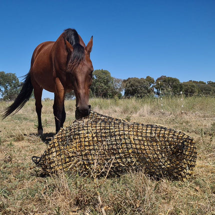 GUTZBUSTA Knotless HayNet - Large (holds 1 Bale of Hay)